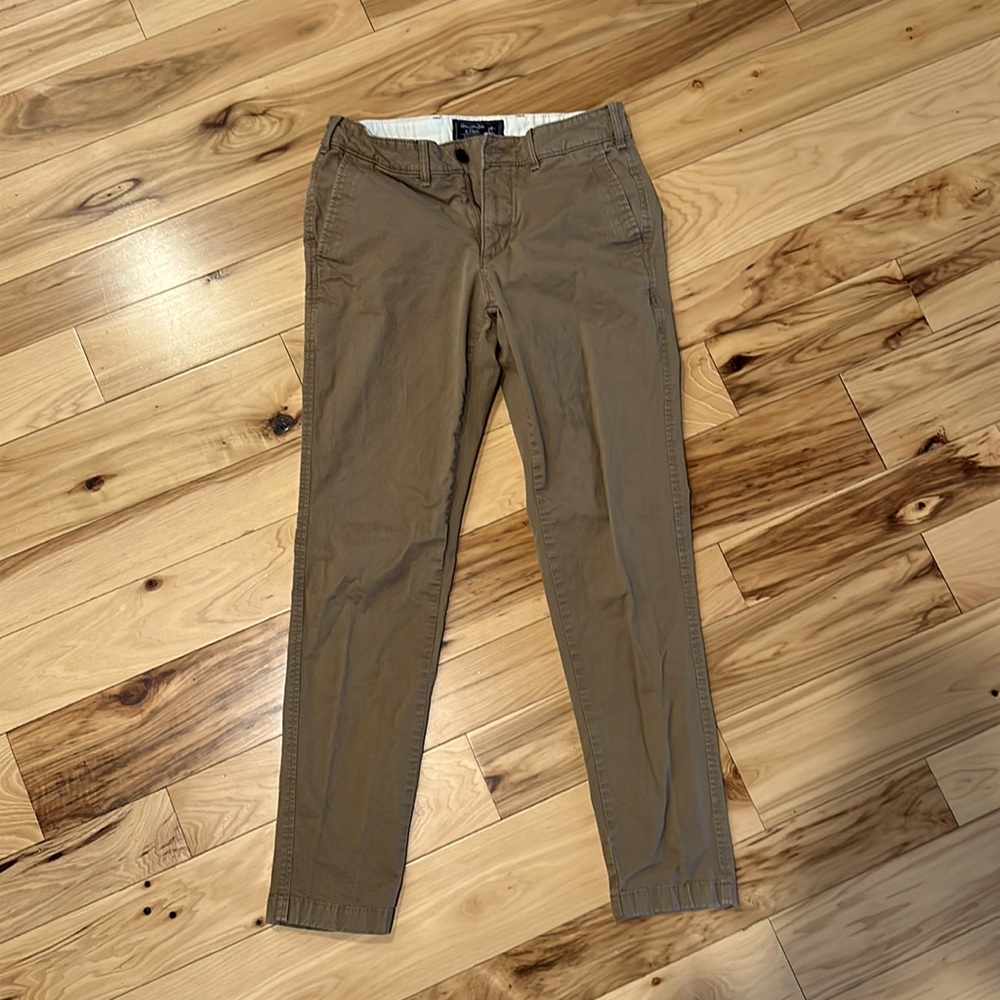 Abercrombie & Fitch Men’s khaki pants 28/30